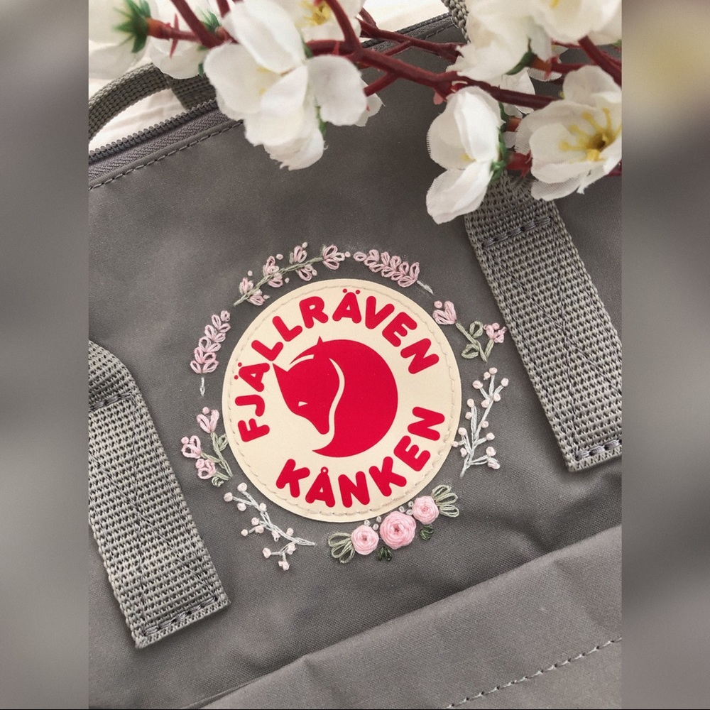 embroidered kanken ✨